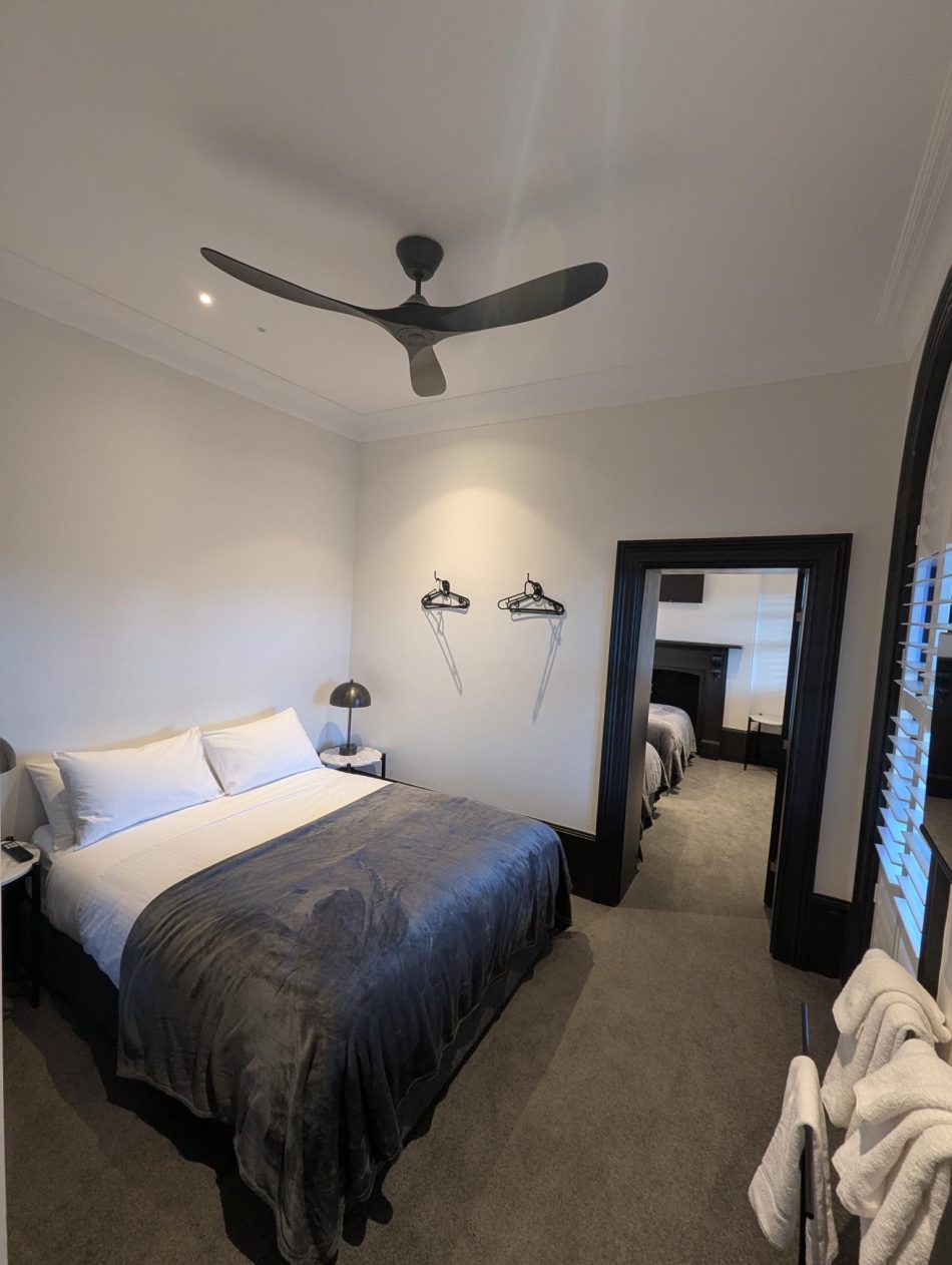 Queen room 3